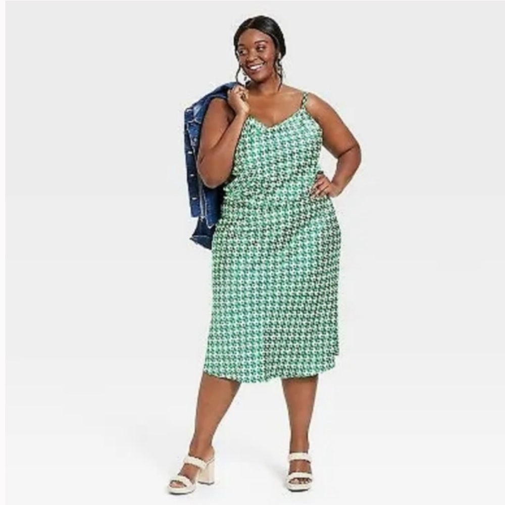 Ava & Viv Green Patterned Midi Slip Dress with Thin Straps